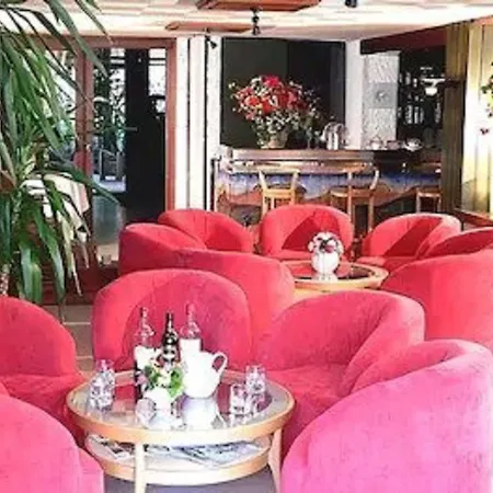 Logis Clair Matin Hotel 3*