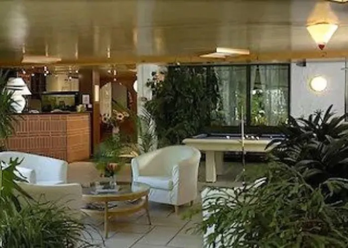 Logis Clair Matin Hotel