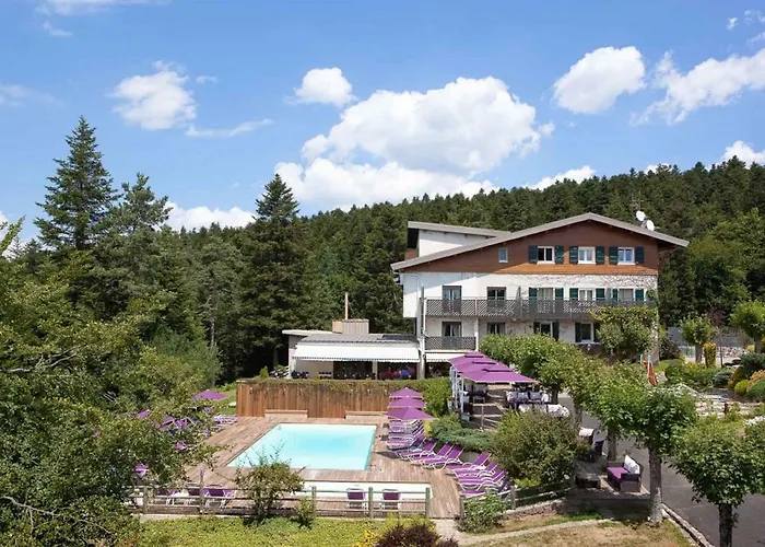 Logis Clair Matin Hotel 3*