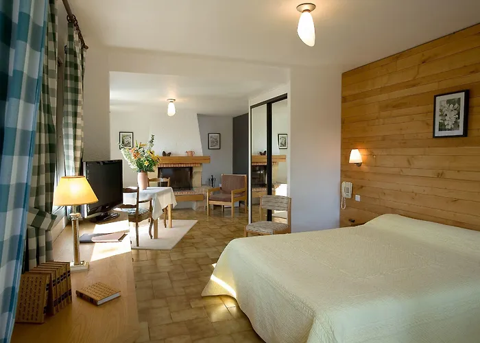 Logis Clair Matin 3* Le Chambon-sur-Lignon