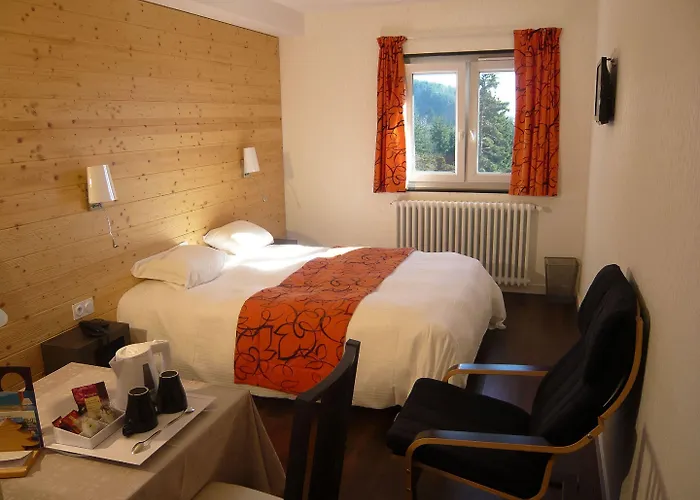 Hotel Logis Clair Matin 3*